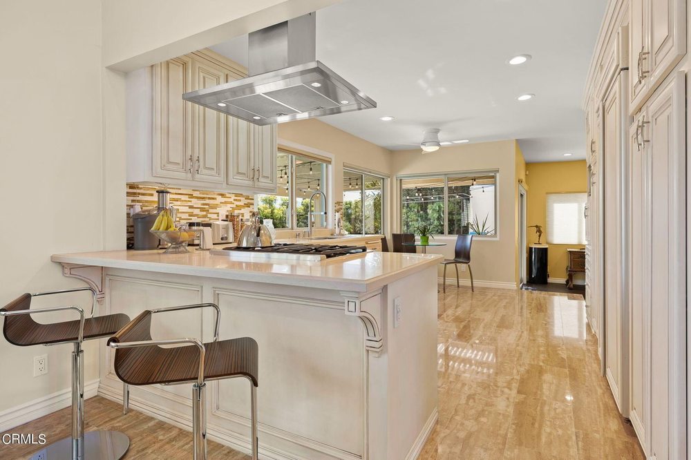 MICAELA STEVENSFRONTGATE REAL ESTATE Contact Agent 17 Photos 971