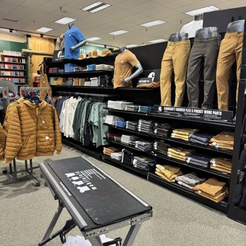 DICK'S Sporting Goods - Sports Wear Near Me - Burlington Twp, New Jersey DICK'S Sporting Goods - Sports Wear Near Me - Burlington Twp, New Jersey