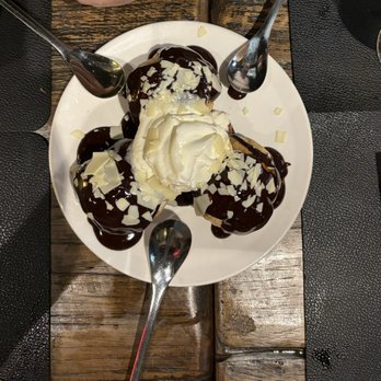 Restaurant Diligence - Profiteroles - Belgian Near Me - Bruges, VWV