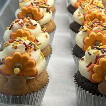 Dulce de Leche - Thanksgiving cupcakes - Bakeries Near Me - Englewood, New Jersey