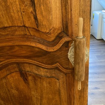 Slatts 2 Sliders - I love to bake and make rolling pin door handles so I had Adrian attach my rolling pin. - Carpenters Near Me Slatts 2 Sliders - I love to bake and make rolling pin door handles so I had Adrian attach my rolling pin. - Carpenters Near Me