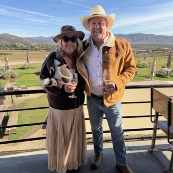 Decantos Vinícola - Great wine tasting here on a gorgeous December day - Wineries Near Me - Valle de Guadalupe, BCN