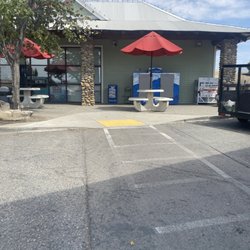 Friant Depot Shell - Outside seating