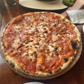 La Onda - Pepperoni pizza - Pizza Near Me - Tulum, ROO