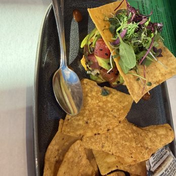 Manchamanteles Restaurant - Mexican Near Me - Chicago, Illinois