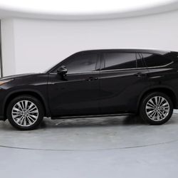 BJs Transportation Services - Toyota Highlander Platinum Hybrid