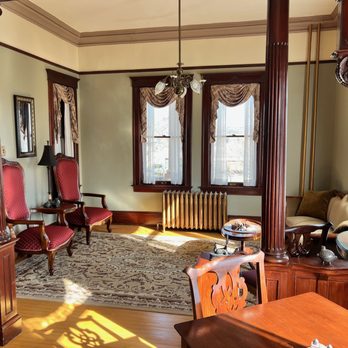 Tarabino Inn - Downstairs Living Room, guest access. - Hotels Near Me - Trinidad, Colorado Tarabino Inn - Downstairs Living Room, guest access. - Hotels Near Me - Trinidad, Colorado