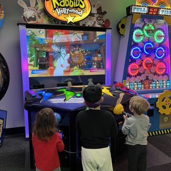 Chuck E. Cheese - Pizza Near Me - Overland Park, Kansas