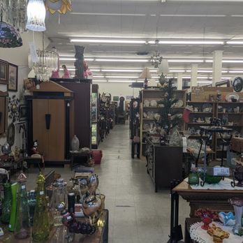 Collectors Antique Mall - Collectors Antique Mall, Asheboro - Antiques Near Me - Asheboro, North Carolina Collectors Antique Mall - Collectors Antique Mall, Asheboro - Antiques Near Me - Asheboro, North Carolina
