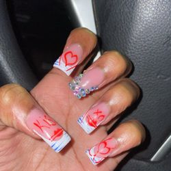 Deluxe Nails & Spa