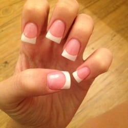 Perfectly done. Amazing customer service. Expert job. Wonderful prices. I think I found my nail salon :)