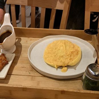 Kyuramen - Downtown Chicago - Pork Tonkatsu Omurice before the "show" - Japanese Curry Near Me - Chicago, Illinois