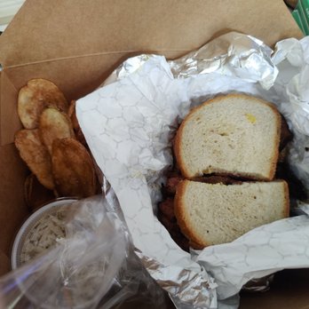 Dave’s Genuine Deli - Montreal smoked meat sandwich with chips - Delis Near Me - Toronto, Ontario Dave’s Genuine Deli - Montreal smoked meat sandwich with chips - Delis Near Me - Toronto, Ontario