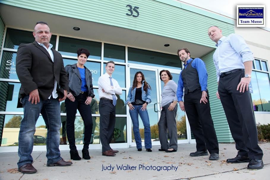 TEAM MUSSO REALTY CONNECT USA Updated September 2024 35 Arkay Dr, Hauppauge, New York