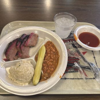 Uncle Mutt's Bar-B-Q - Brisket Dinner plate - Barbeque Near Me - Victoria, Texas