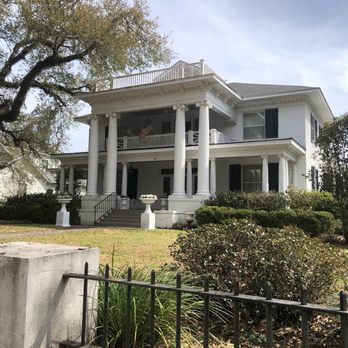 Grandiflora Bed & Breakfast - Bed & Breakfast Near Me - Laurel, Mississippi
