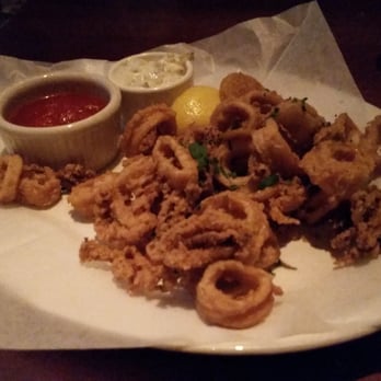 Yard House - Calamari. They were okay. Needed seasonings. - New American Near Me - Irvine, California