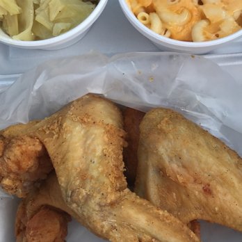Mama J's Kitchen - Chicken wings Mac and cheese and cabbage - Soul Food Near Me - Richmond, Virginia