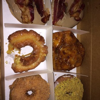 Do-Rite Donuts & Chicken - Donuts Near Me - Chicago, Illinois Do-Rite Donuts & Chicken - Donuts Near Me - Chicago, Illinois