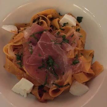 Ristorante Quattro - Pappardelle with rose sauce topped with prosciutto and fresh mozzarella - Italian Near Me - Montreal, Quebec Ristorante Quattro - Pappardelle with rose sauce topped with prosciutto and fresh mozzarella - Italian Near Me - Montreal, Quebec