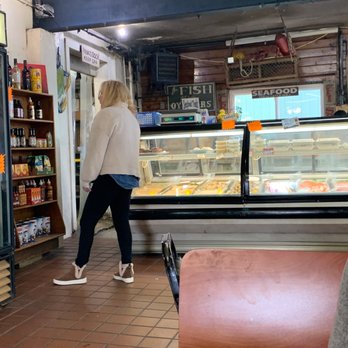 White Cap Fish Market - Fish display case - Seafood Near Me - Islip, New York