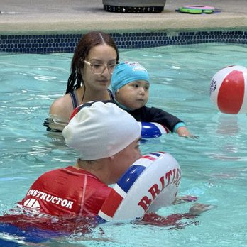 British Swim School at Plaza Resort Club Hotel - De natación - Swimming Lessons/Schools Near Me - Reno, Nevada British Swim School at Plaza Resort Club Hotel - De natación - Swimming Lessons/Schools Near Me - Reno, Nevada