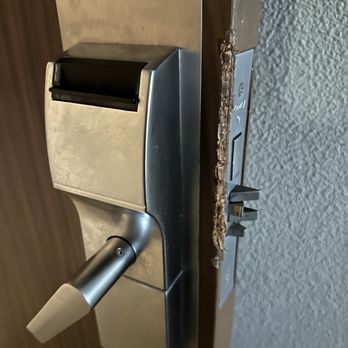Courtyard Montgomery - Someone used a screwdriver to pry the door open? - Hotels Near Me - Montgomery, Alabama Courtyard Montgomery - Someone used a screwdriver to pry the door open? - Hotels Near Me - Montgomery, Alabama