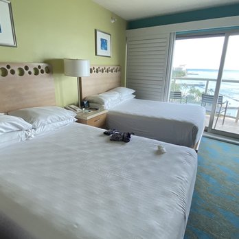 Waikiki Circle Hotel - Double room on 13th floor. - Resorts Near Me - Honolulu, Hawaii Waikiki Circle Hotel - Double room on 13th floor. - Resorts Near Me - Honolulu, Hawaii