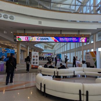 Orange County Convention Center - Lobby area - Venues & Event Spaces Near Me - Orlando, Florida Orange County Convention Center - Lobby area - Venues & Event Spaces Near Me - Orlando, Florida