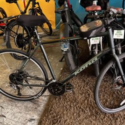 BIKE Palm Springs Rentals & Tours - Happy to see a brand new tire on this kids new bike