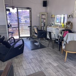 Basin Drive Hair - Salon area