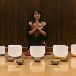 Grateful Yoga - Sound bath singing bowls