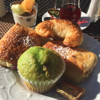 The Francis Malbone House - My buffet breakfast plate, love the pistachio muffin and the croissant - Bed & Breakfast Near Me - Newport, Rhode Island