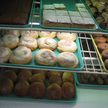 Liliha Bakery - Oooh, Filipino butter roll pastry thingie; I forget what it's called... - Bakeries Near Me - Honolulu, Hawaii