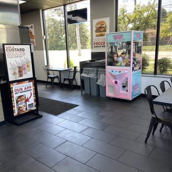 Savvy Sliders - Interior - Burgers Near Me - Ypsilanti, Michigan Savvy Sliders - Interior - Burgers Near Me - Ypsilanti, Michigan
