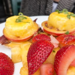 Eggs Benedict