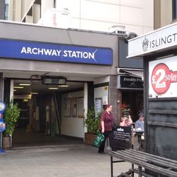 Archway Underground Station - Entrance