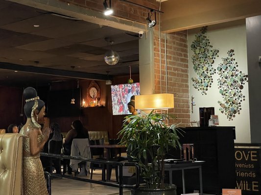 Hollywood Thai Resturant by null