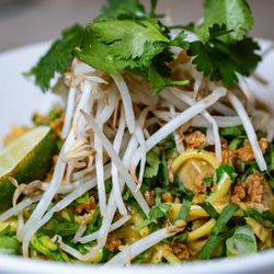 Lulu Bar - Curry Coconut Linguini ($24)