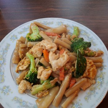1001 Thai - Chicken drunkin noodles - Thai Near Me - Easton, Pennsylvania 1001 Thai - Chicken drunkin noodles - Thai Near Me - Easton, Pennsylvania