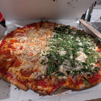 Wayne's Pizza - Pizza Near Me - Arlington Heights, Illinois Wayne's Pizza - Pizza Near Me - Arlington Heights, Illinois