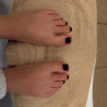 V Nail Studio - Toes - Nail Salons Near Me - Newark, California