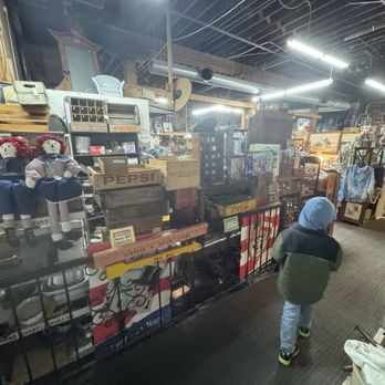 Good Ol'Days Antiques - Antiques Near Me - Clovis, California