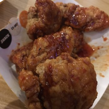 Buffalo Wild Wings - Extra wet? Really? Looks extra dry to me... - Sports Bars Near Me - Petaluma, California Buffalo Wild Wings - Extra wet? Really? Looks extra dry to me... - Sports Bars Near Me - Petaluma, California
