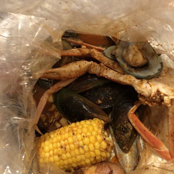 Shakin Crab - Snow crab legs and mussels - Cajun/Creole Near Me - Manassas, Virginia