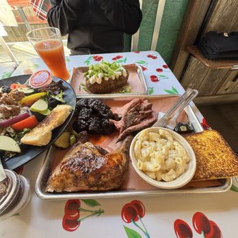 Aptos St BBQ - Barbeque Near Me - Aptos, California