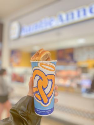 Auntie Anne's by null