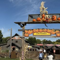 Roca Berry Farm - Entrance