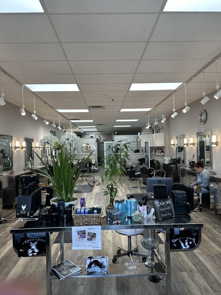 Sepulveda Hair Studio Image