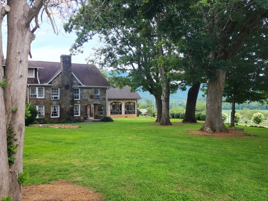 The Dillard House by null